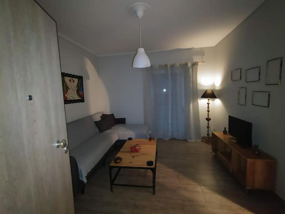Nice& Cozy Flat 1Min From The Heart Of Athens.Wifi Zewnętrze zdjęcie