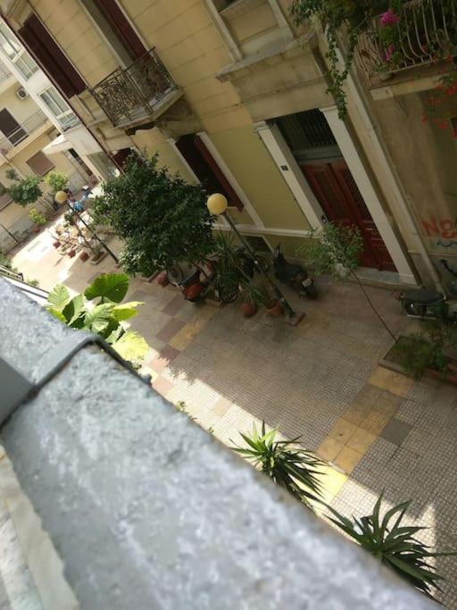 Nice& Cozy Flat 1Min From The Heart Of Athens.Wifi Zewnętrze zdjęcie